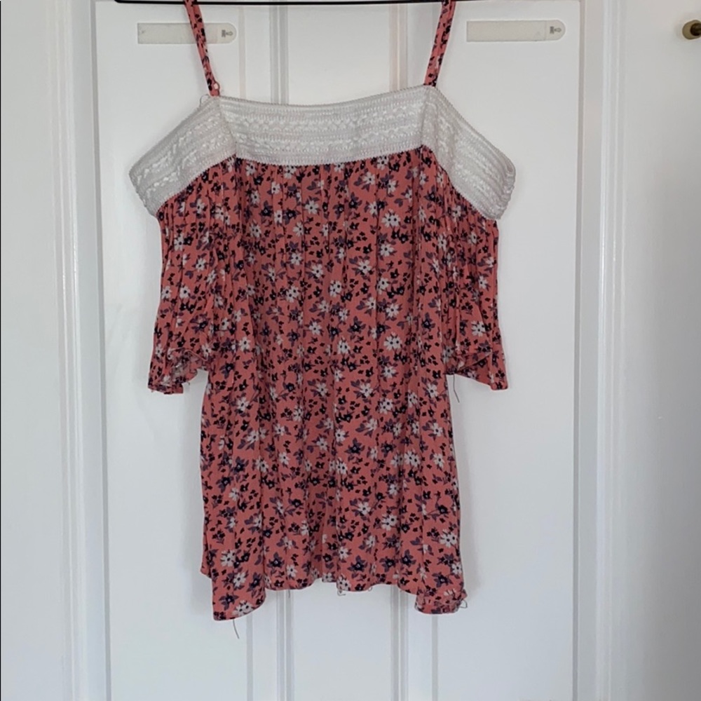 Off-the-shoulder Shirt